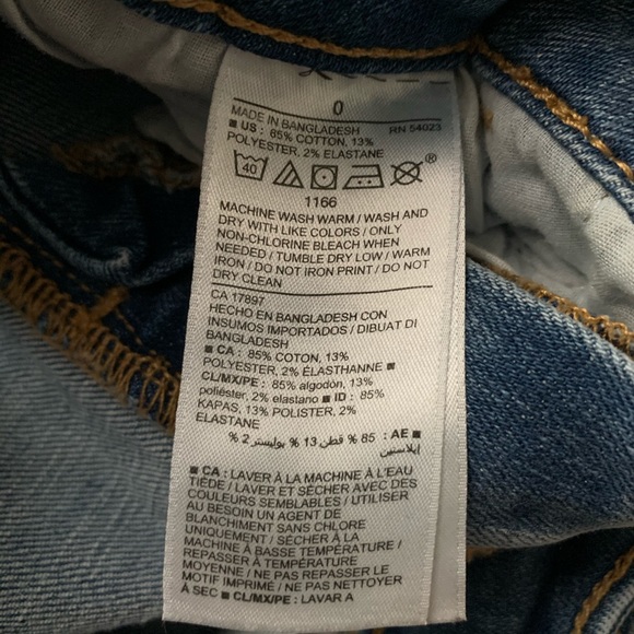Jeans - Picture 5 of 5